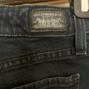 Levi “535” Legging Jean